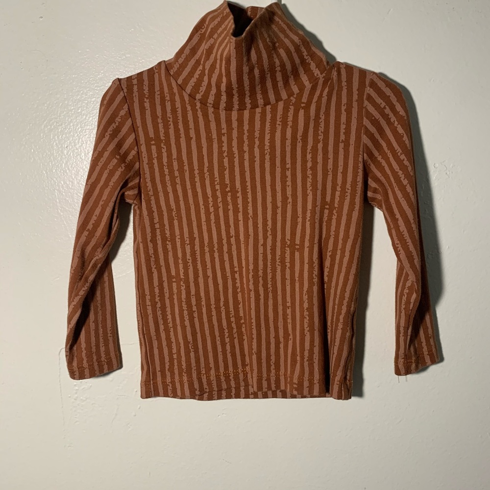 Fin and Vince turtleneck